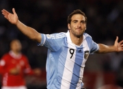 开云体育下载-跨界风暴，篮球场上的F1超车与竞技场上的唯一性胜利