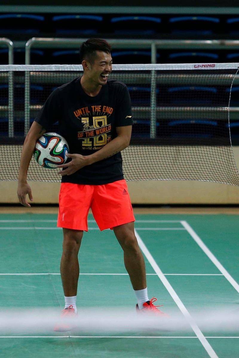 包含丹麦羽毛球队逆转马来西亚羽毛球队，林丹高光表现的词条