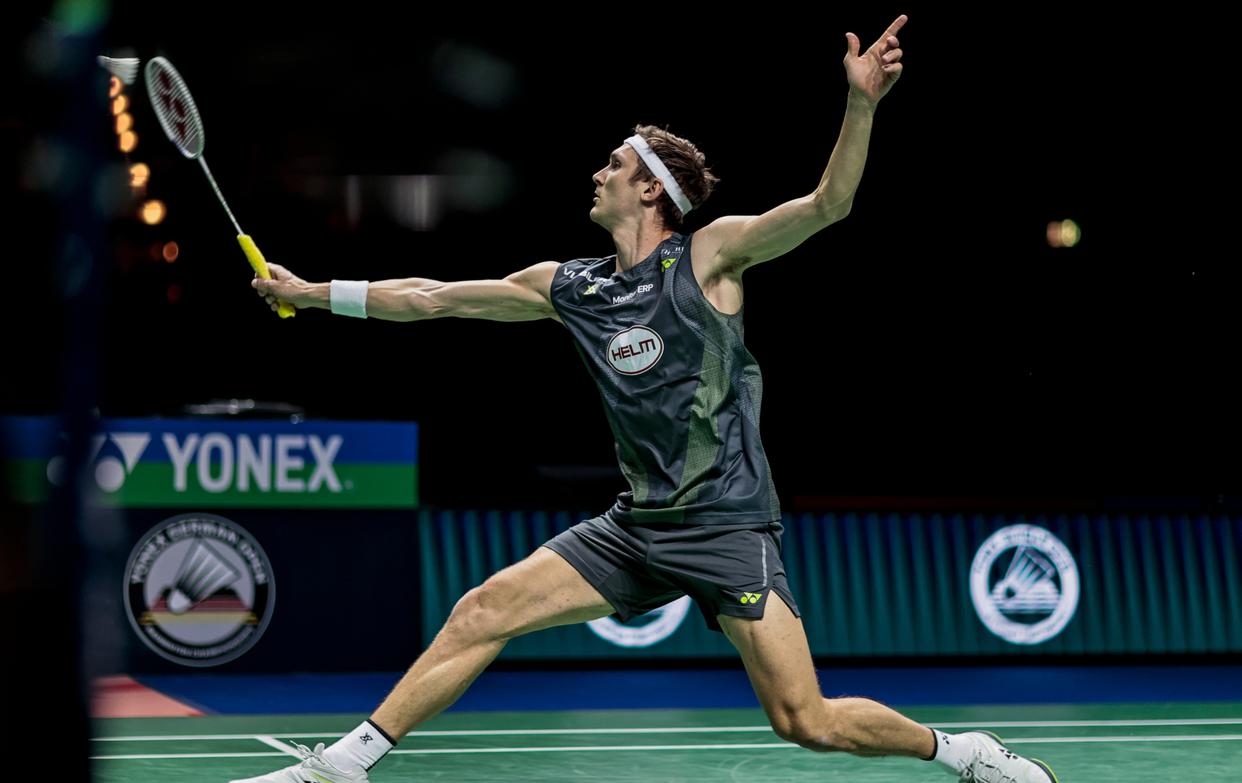 包含泰国羽毛球队鏖战英格兰羽毛球队，安赛龙关键制胜的词条