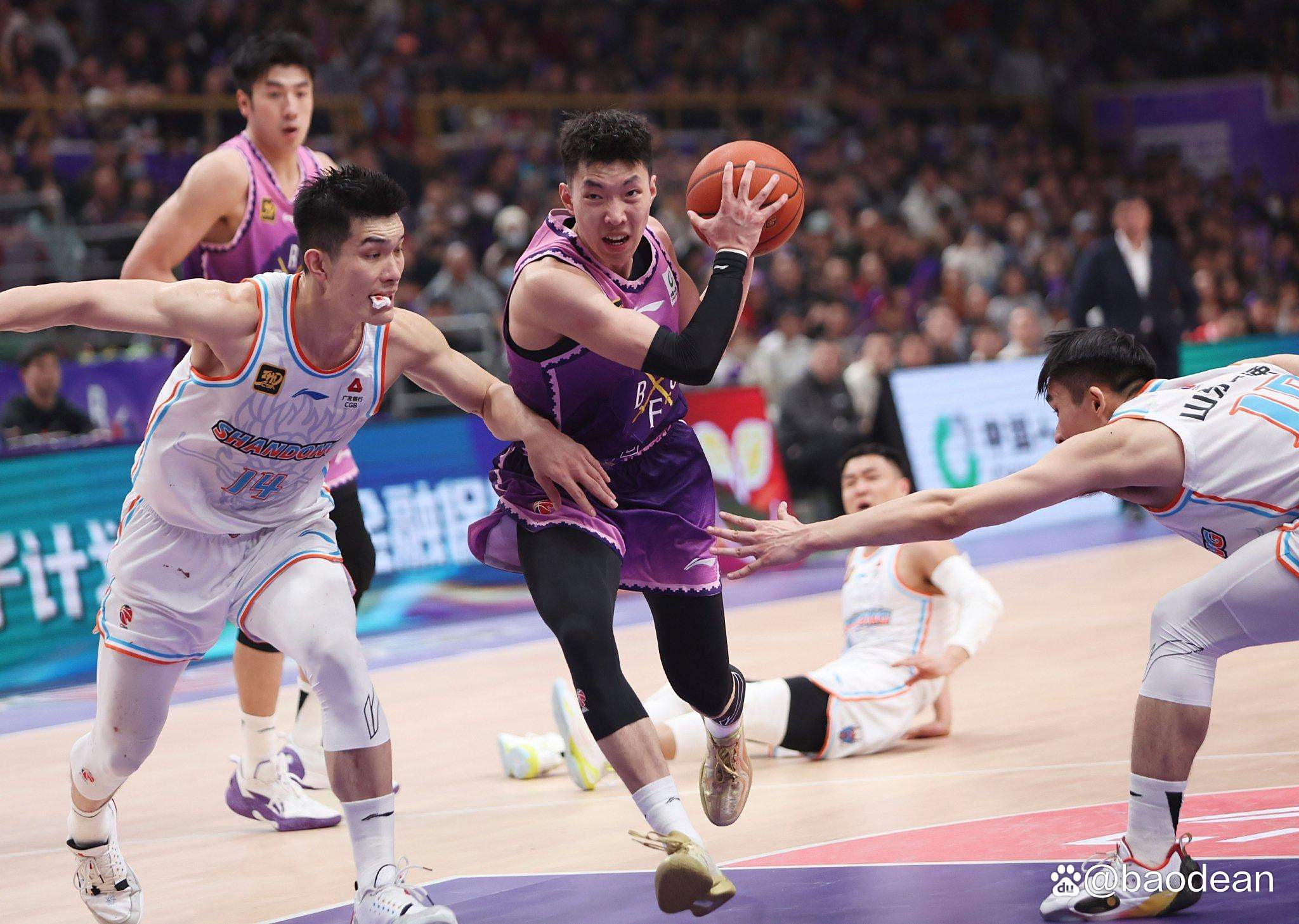 包含山东队遭遇连败,球队危机四伏需要及时调整的词条 包含山东队遭遇连败,球队危机四伏需要及时调整的词条