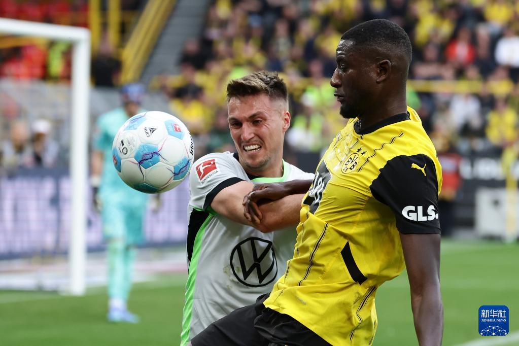 关于沃尔夫斯堡球队士气高涨，迎来大胜的信息