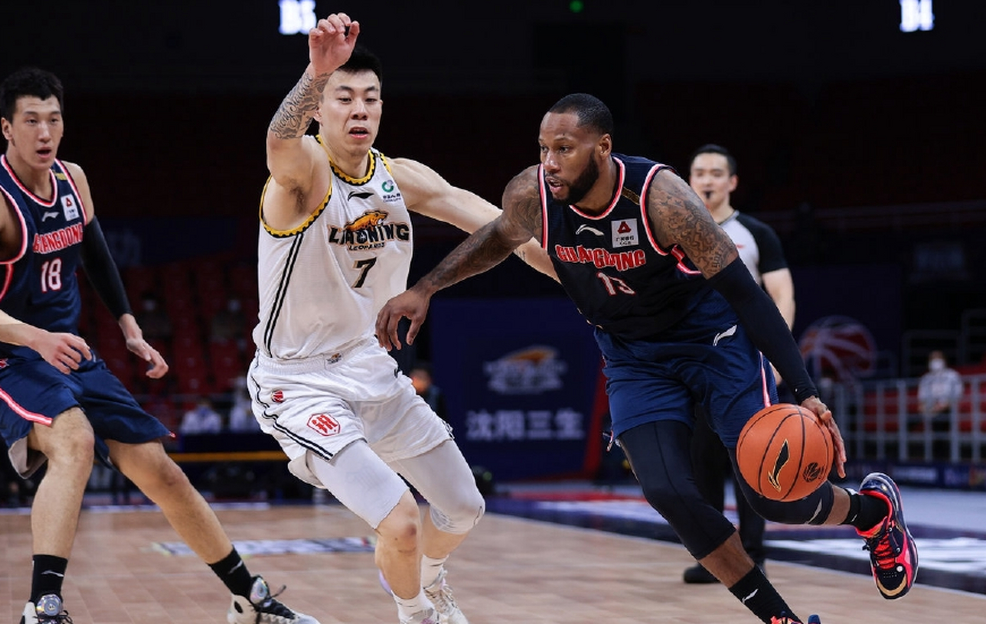 北京队鏖战湖人，张镇麟扛起全队的简单介绍