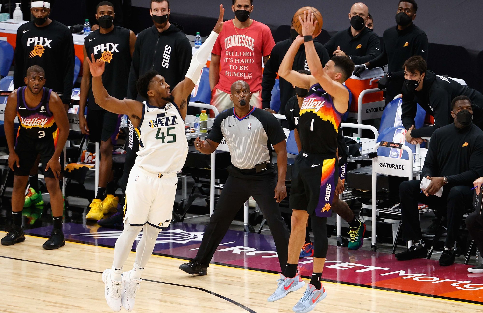 天津队力克太阳，德罗赞统治全场的简单介绍