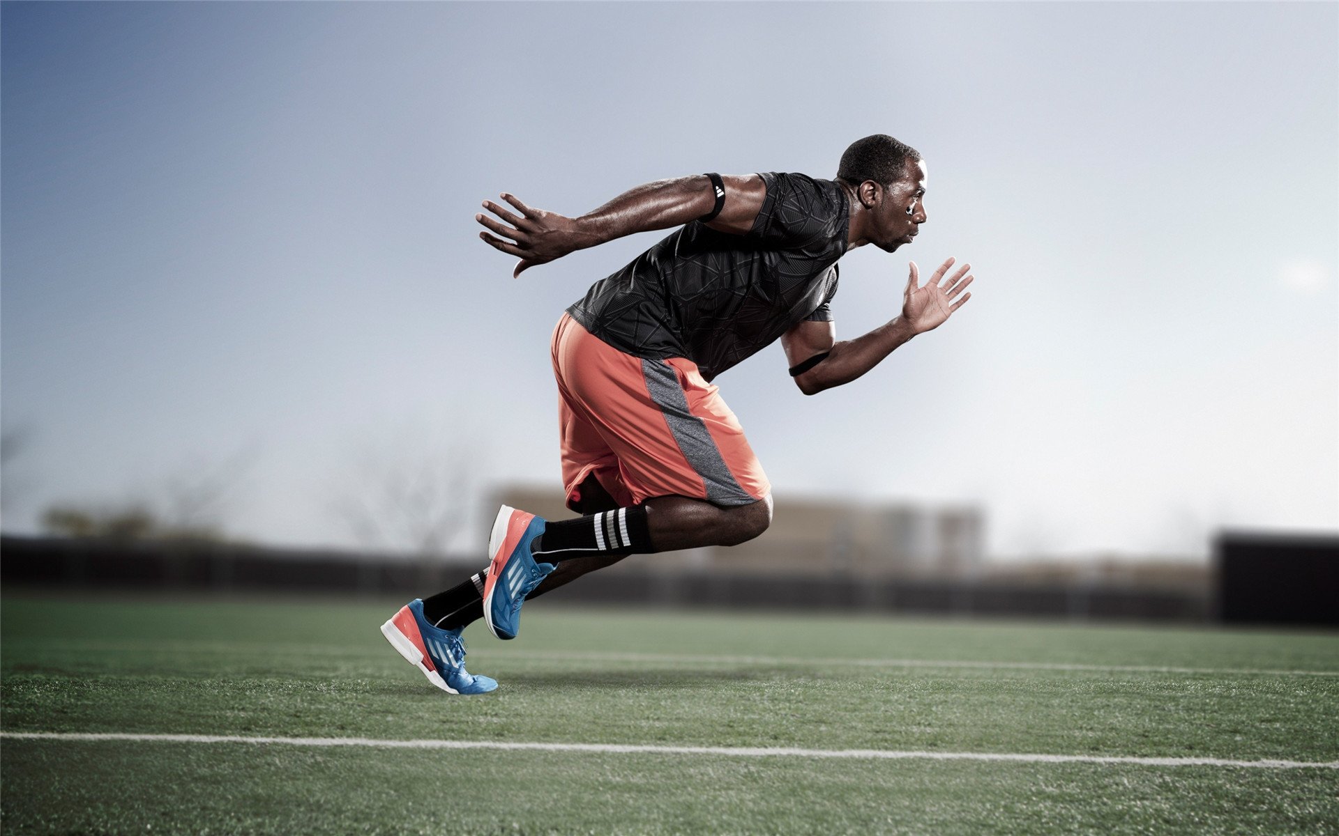 加纳强压罗马，伊布发挥堪称完美—一场战术与意志的胜利