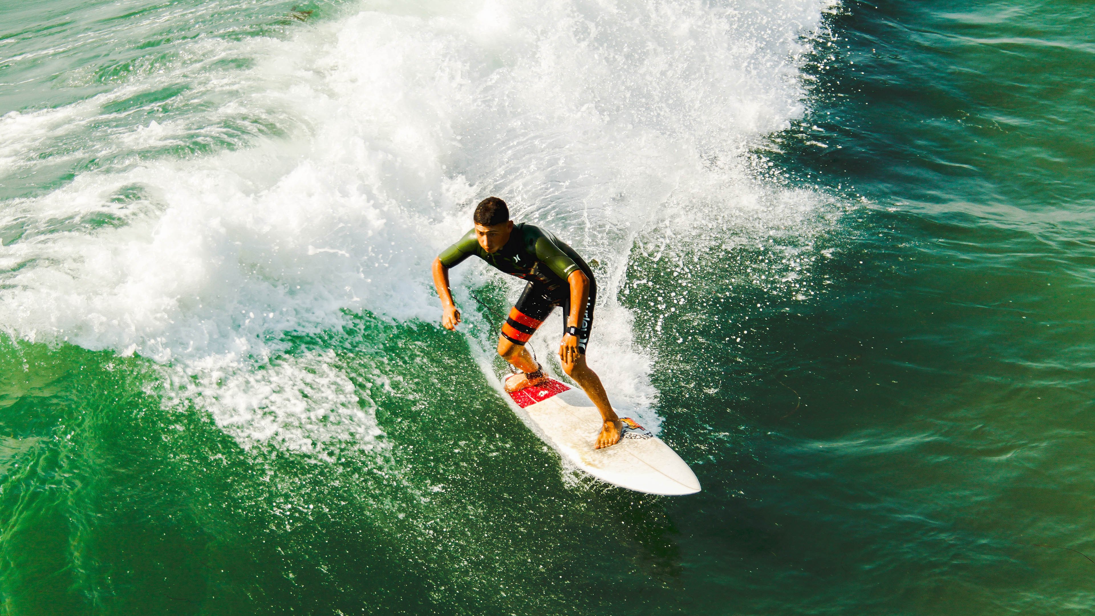 奇迹之夜,当泰国队绝杀德国队,李梓嘉统治全场—亚洲体育的双重震撼